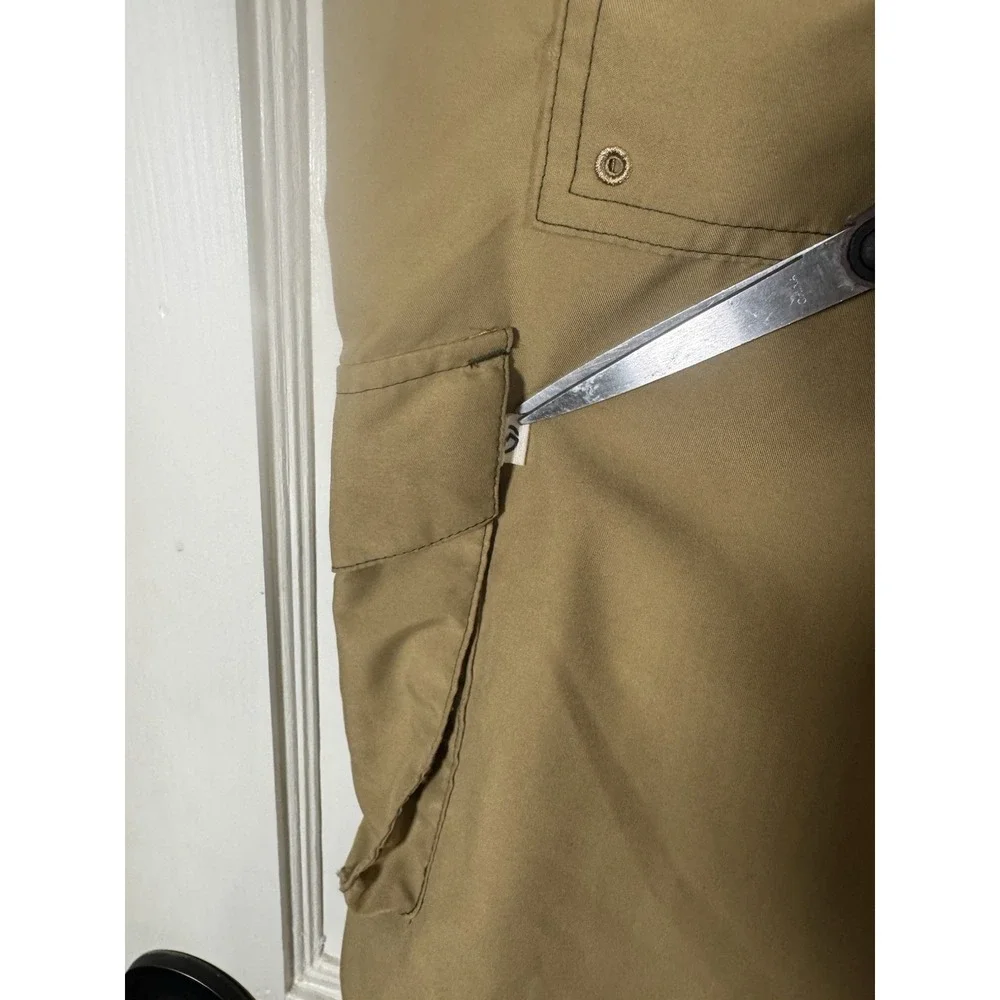 Men's Magellan Khaki Cargo Shorts, Size 34‎